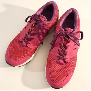 Vionic Women’s Pink Motion Venture Athletic Shoes